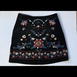 NWOT Miami Francessca’s  suede skirt - size M